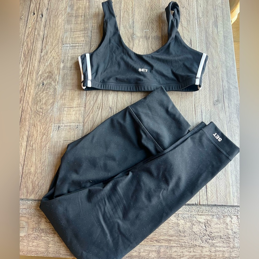 Women's Black Sports Bra and Legging Set